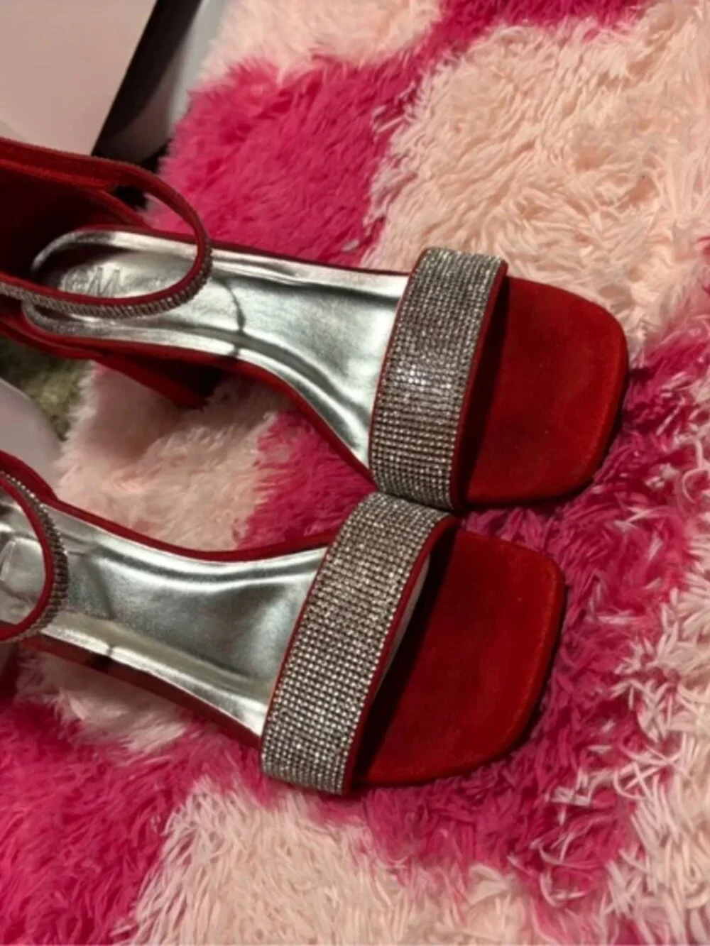 8 1/2 red glitter heels.